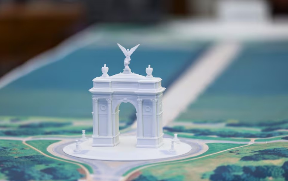 Макет Арки Независимости Трампа